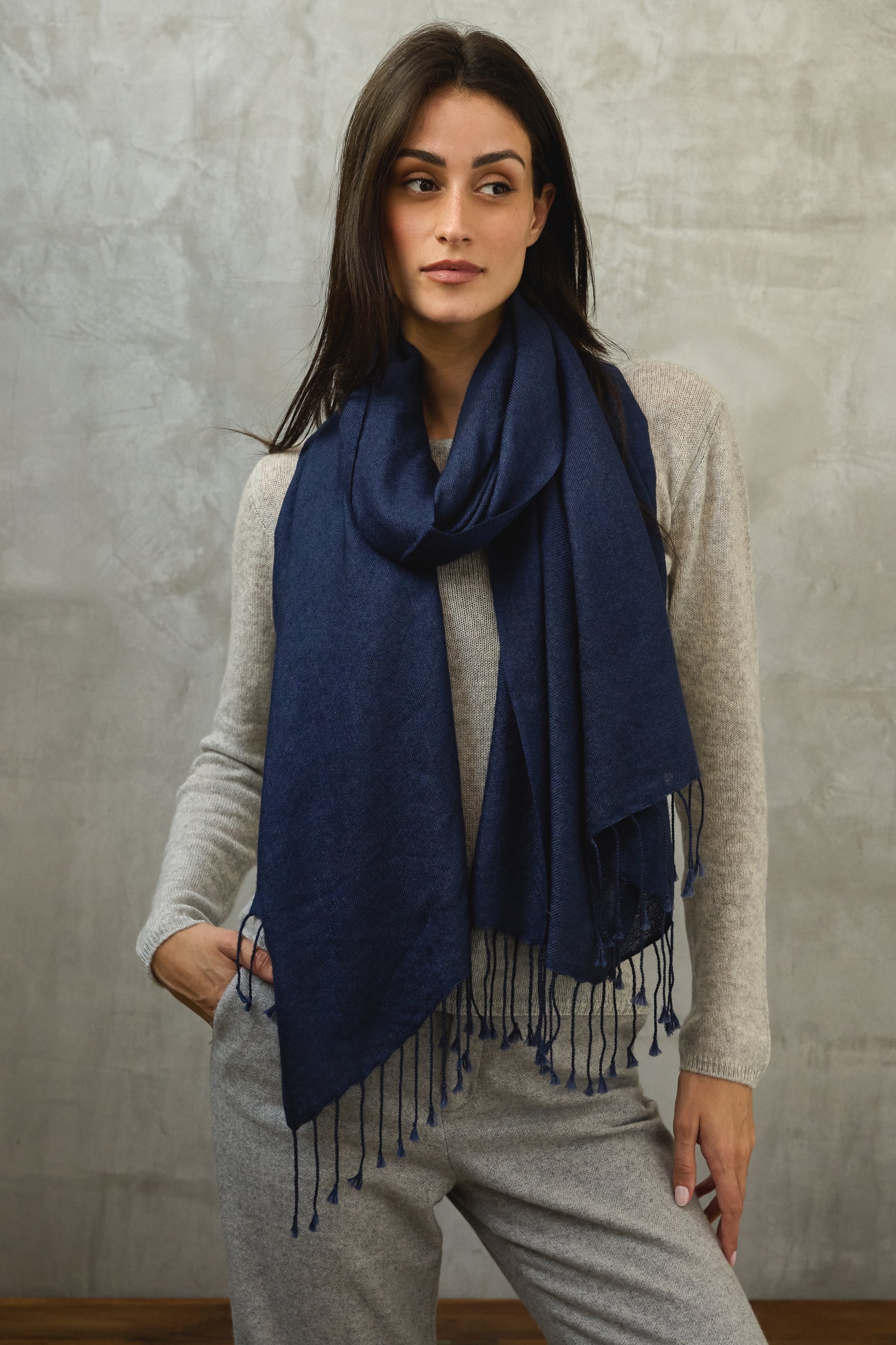 Diamant in cashmere misto - blu marino - Mahogany