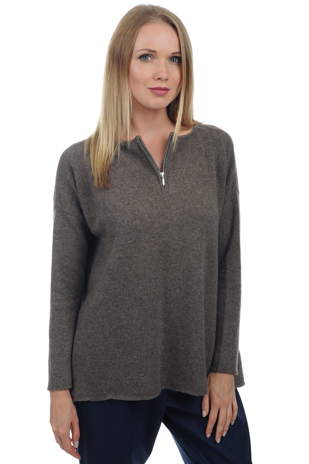Nadeje in yak donna - marmotta naturale - Mahogany
