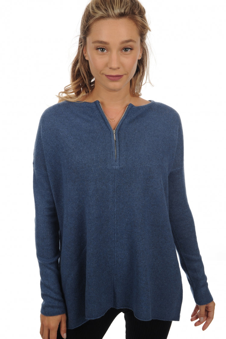 Nadeje in yak donna - blu stellare - Mahogany
