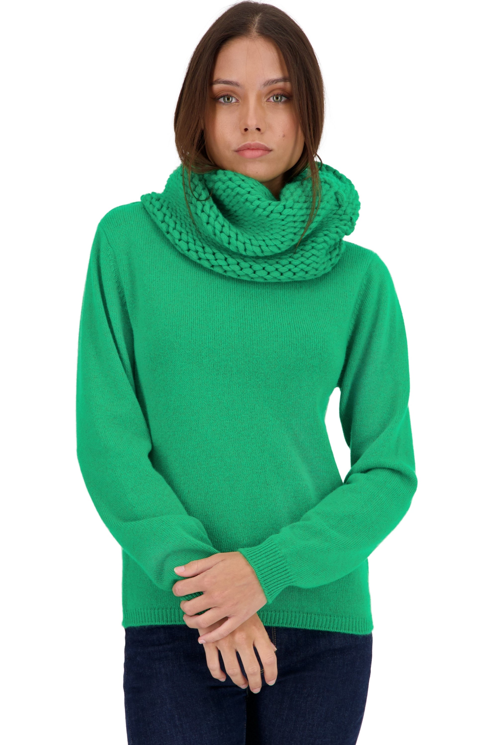 Tisha in cashmere donna - new green - Mahogany