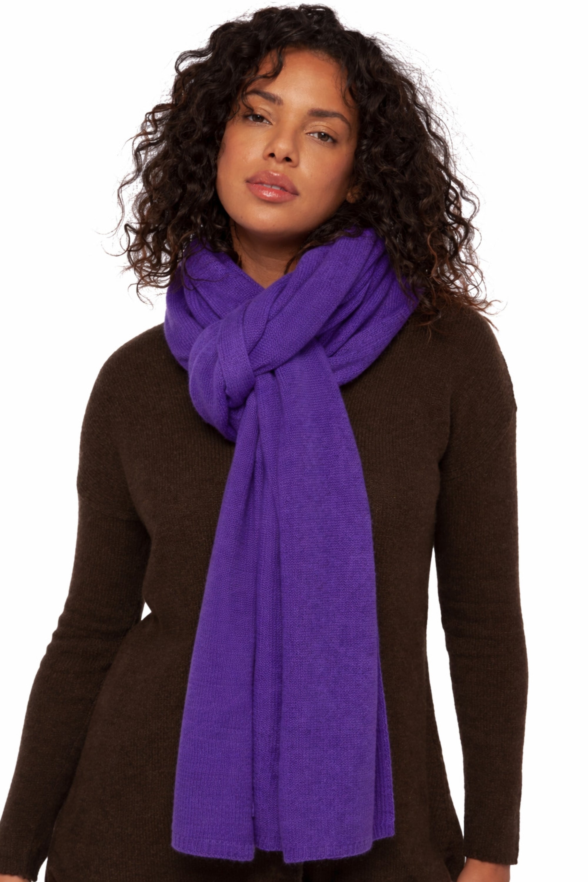Buffalo in yak misto - deep purple - Mahogany