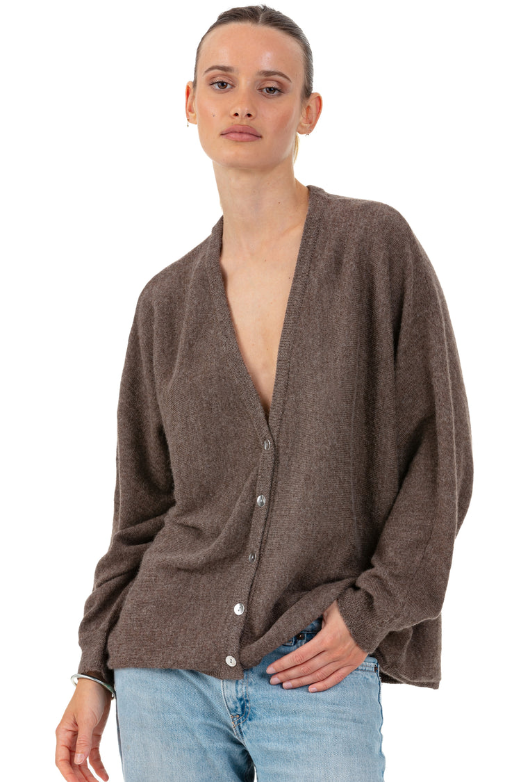 Gilet in baby alpaca, 100% Baby Alpaca, donna, scollo a V, chiusura a bottoni, vestibilità oversize, maniche lunghe, fine, , Mahogany