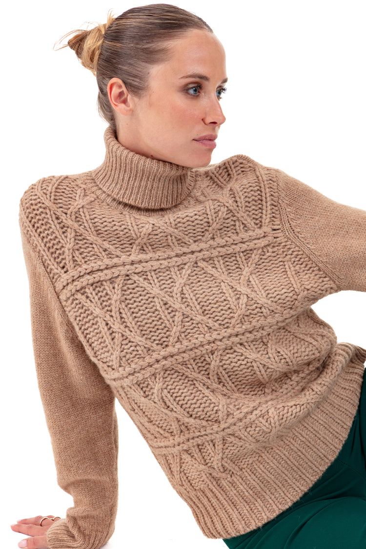 Maglione in cammello, 100% cammello, donna, collo a lupetto, taglio dritto, maniche lunghe, grafico, grossa / 6 fili e +, treccia, Mahogany