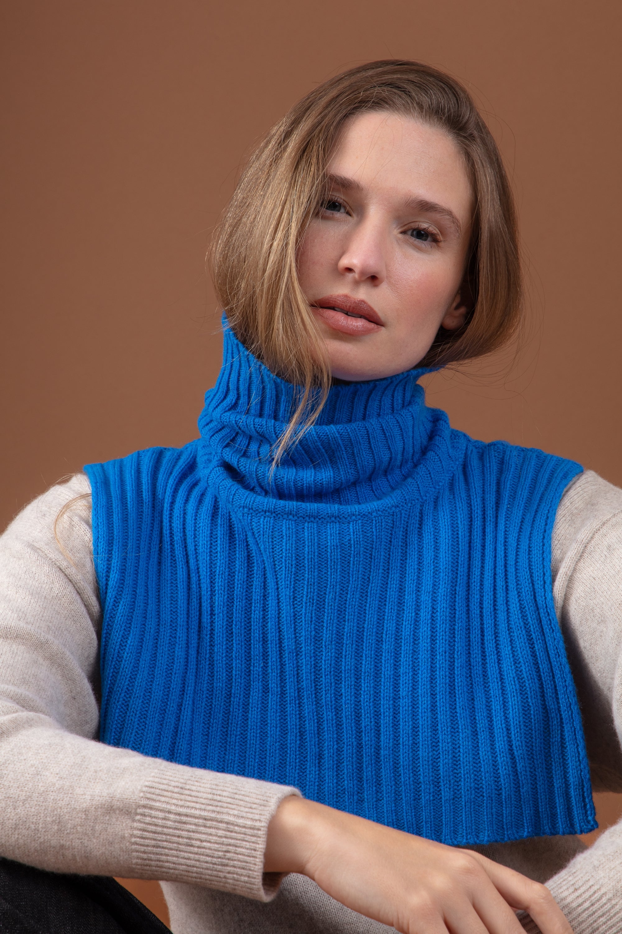 Rolls in cashmere donna - batchelor - Mahogany
