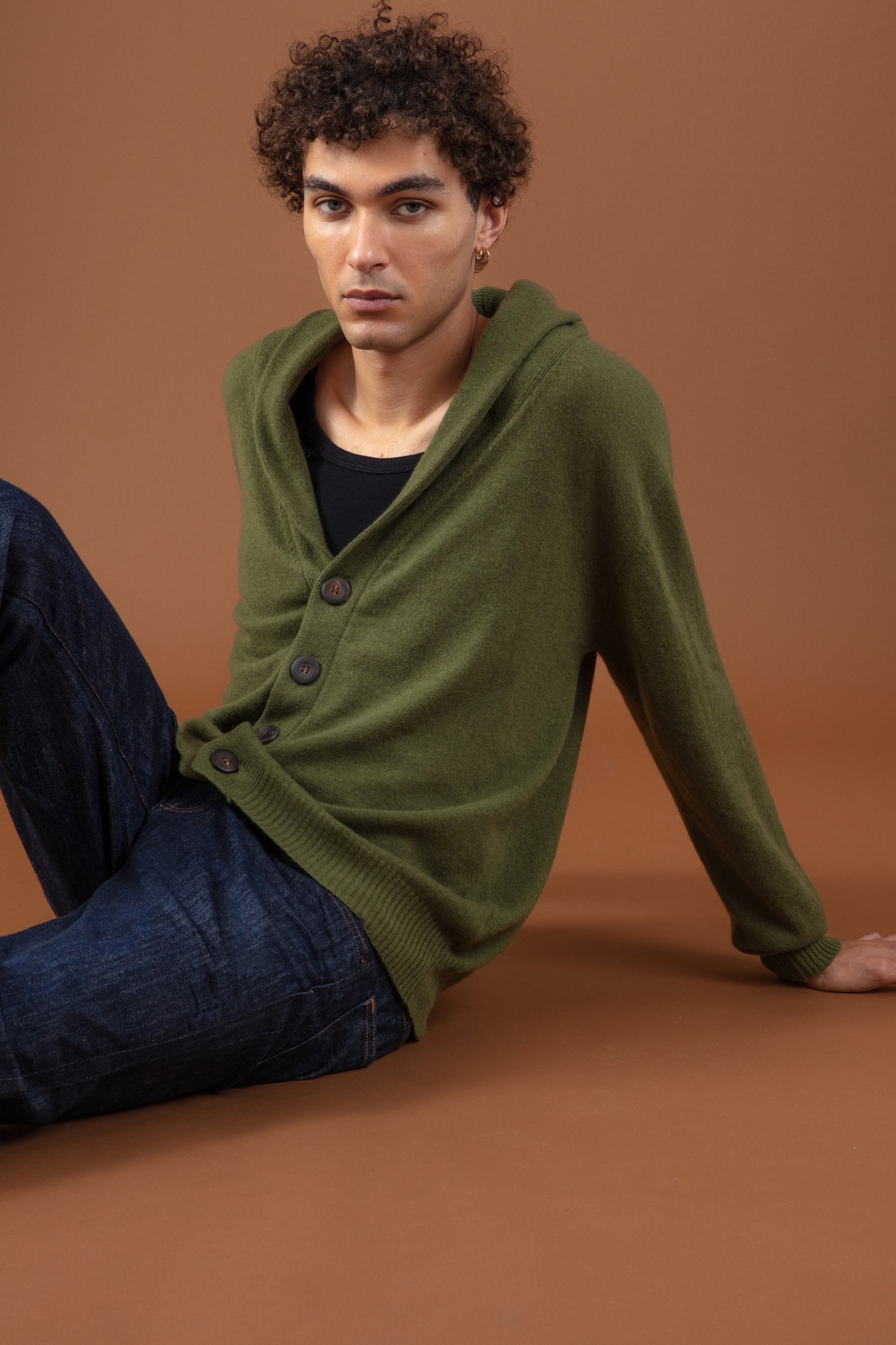 Gilet in cashmere, 100% Cashmere, uomo, collo a V, chiusura a bottoni, taglio dritto, maniche lunghe, fine, , Mahogany