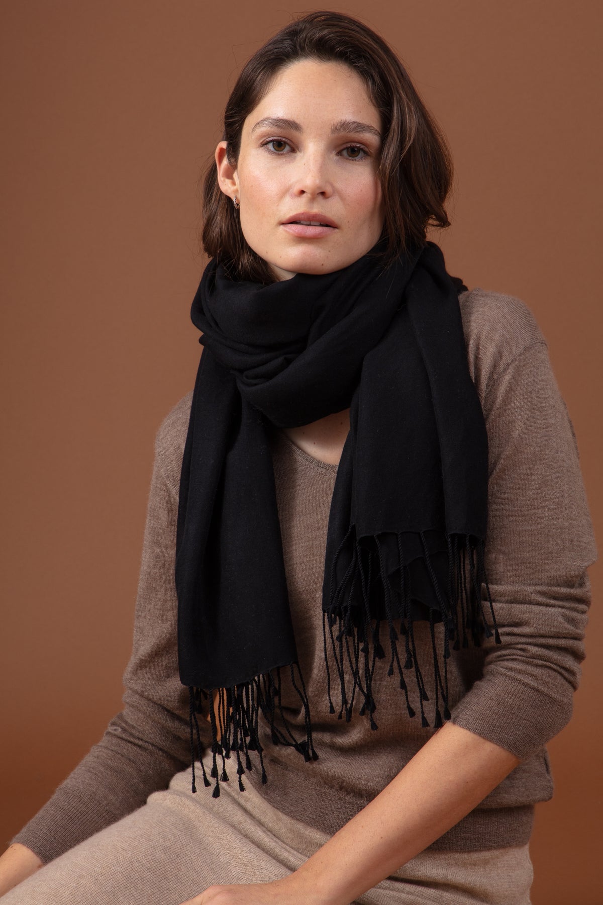 Adèle in cashmere e seta misto - nero - Mahogany